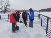 Расчистка набережной от снега