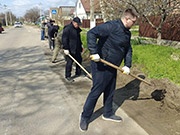 Студенты техникума приняли участие в работах по благоустройству города Кропоткина